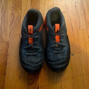 Slightly used easy slip on and off